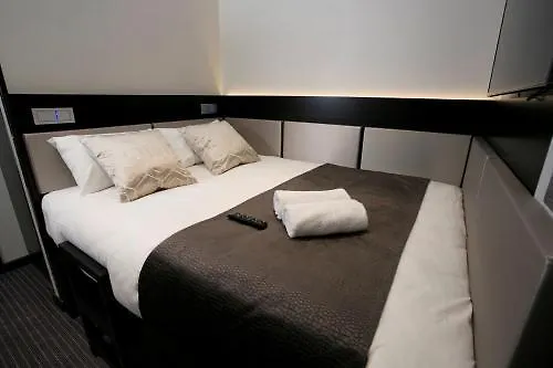 Great St Helen Hotel London 4*,